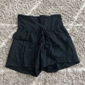 Maternity short